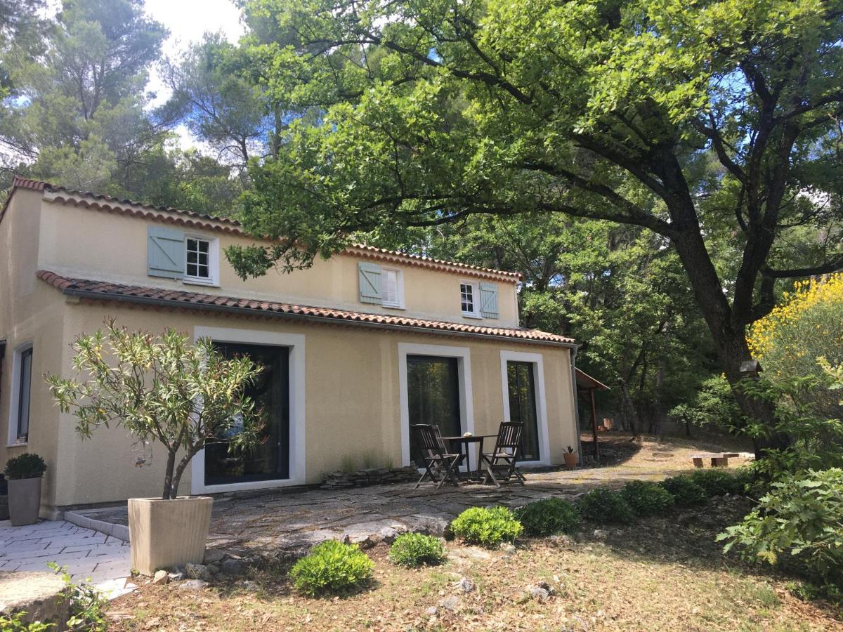 Villa De Carbonelle Pierrevert Εξωτερικό φωτογραφία