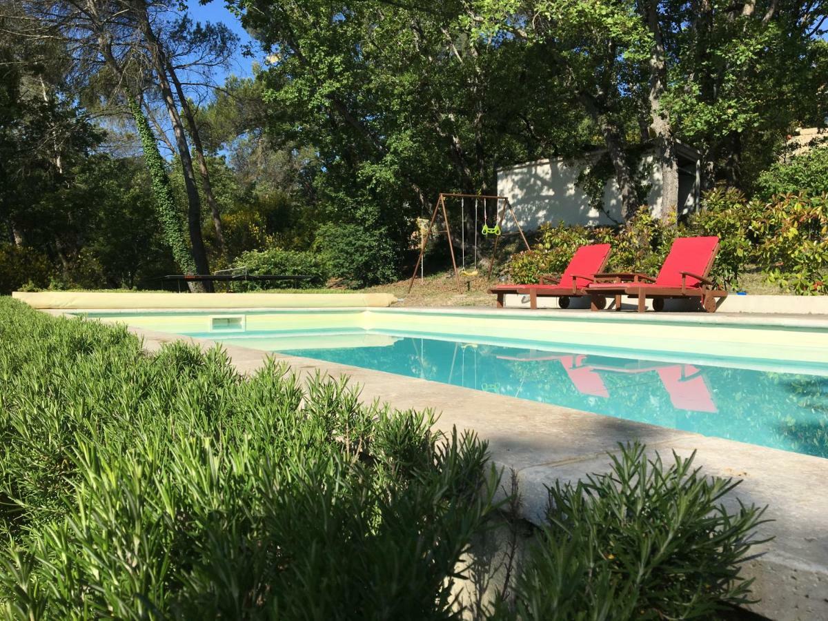 Villa De Carbonelle Pierrevert Εξωτερικό φωτογραφία